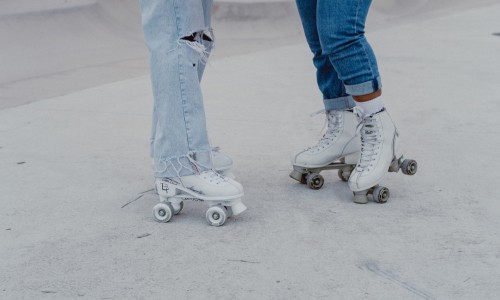 Roller-skating-can-be-difficult-due-to-balance