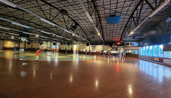 the-largest-roller-skate-rink-in-the-world